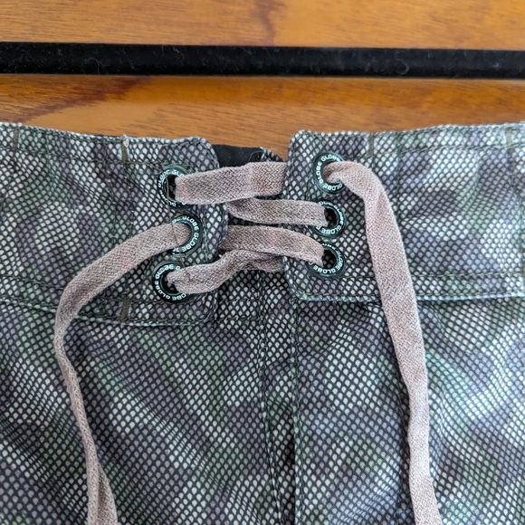 Men's Swim Trunks - Picture 5 of 6